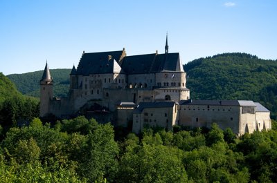 vianden-castle-day_5940595596_l.jpg
